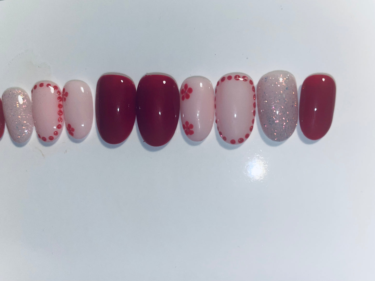 Handmade Press on Nails | Autumn | Self adhesive | Glue on | Full Cover Nails | Fake Nails | Red Colour | UK Free Delivery | Luxury Gifts | Gel Nails | Oval shape | BIAB | Application kit included | Reusable | Durable | Occasion wear | Do it yourself