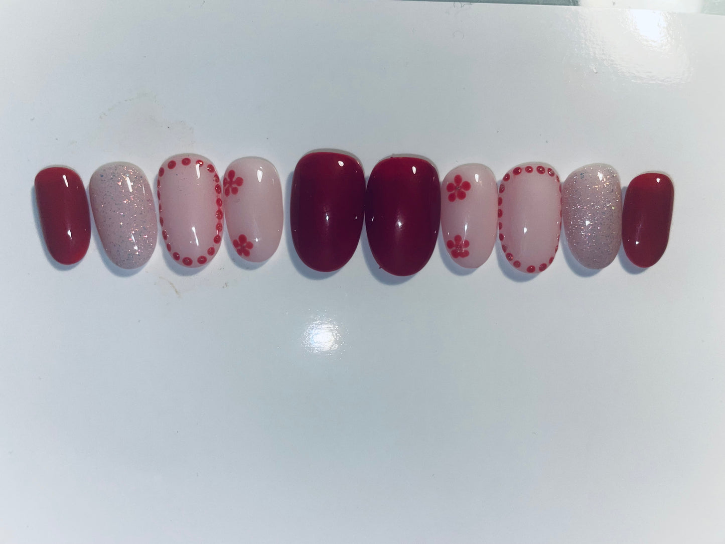 Handmade Press on Nails | Autumn | Self adhesive | Glue on | Full Cover Nails | Fake Nails | Red Colour | UK Free Delivery | Luxury Gifts | Gel Nails | Oval shape | BIAB | Application kit included | Reusable | Durable | Occasion wear | Do it yourself