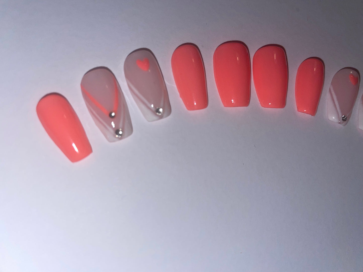 press on nails | V French nails | handmade | nail art | coffin shape | gel nails | stocking fillers | handmade gifts|summer nails | short coral gel nails | full cover | full cover nails | luxury nails | reusable nails | BIAB | Acrylic nails | free deliver