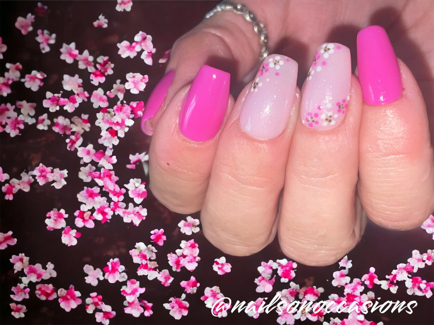 Press On Nails | wedding Nails | Short pink Gel Nails | Acrylic Nails | False Nails | Fake Nails | bridesmaids Nails | BIAB | Handmade | Removable Nails | Stick on nails | UK free delivery | Summer nails | Nails on occasions | salon ready | coffin shape |