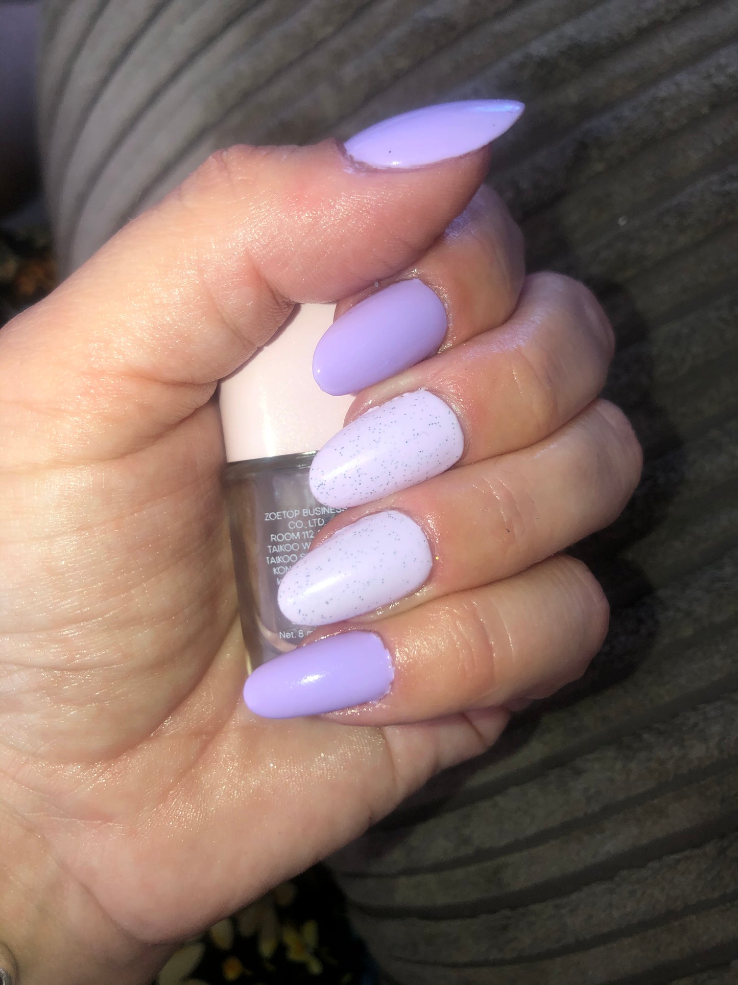 Short round lavender Press on nails