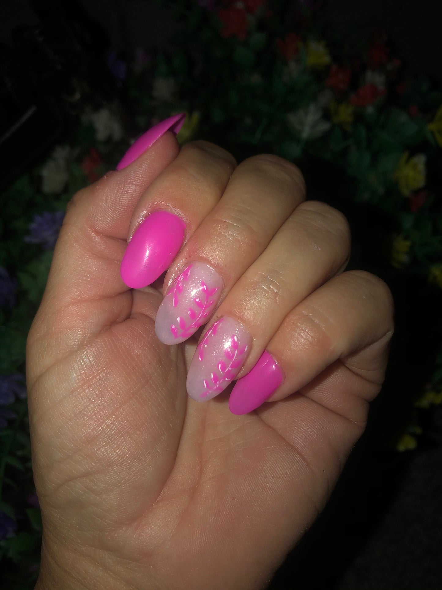 Short round pink floral press on nails