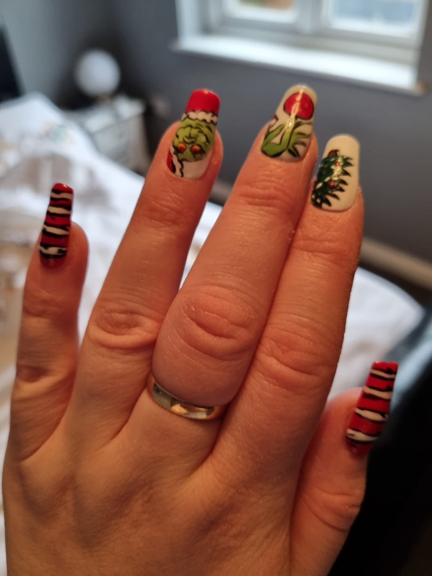 Luxury Press On Nails | Christmas Nails | Medium Grinch Inspired Gel Nails | Acrylic Nails | False Nails | Fake Nails | Thanksgiving Nails | BIAB | Handmade | Removable Nails | Stick ons | UK free delivery | Novelty nails | salon ready | Square shape |