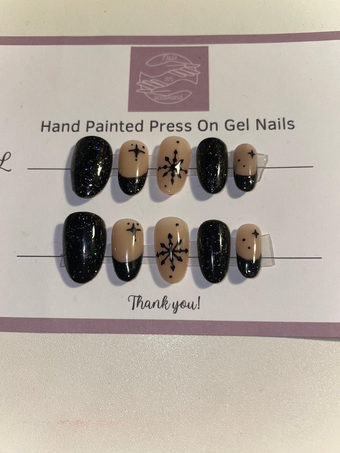 Short round Black French tip press on nails