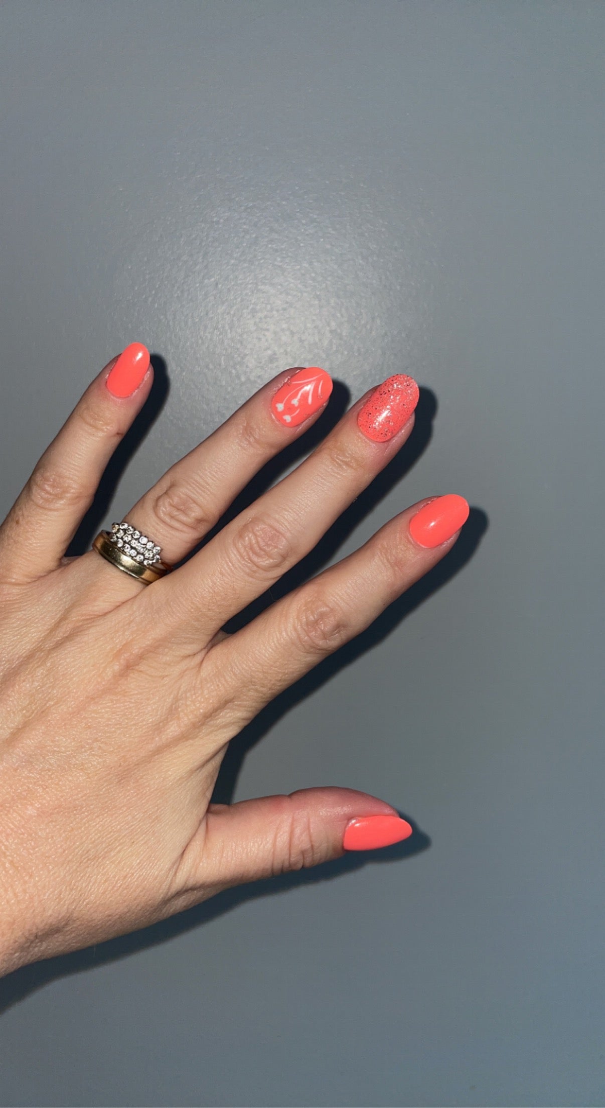 Handpainted Short Oval press on nails |coral colour | nail art | stick on false nails | glue on nails | lSelf adhesive | Glue on | Full Cover Nails | Fake Nails | UK Free Delivery | Luxury Gifts | Gel Nails | Minimalist | BIAB | Application kit included |