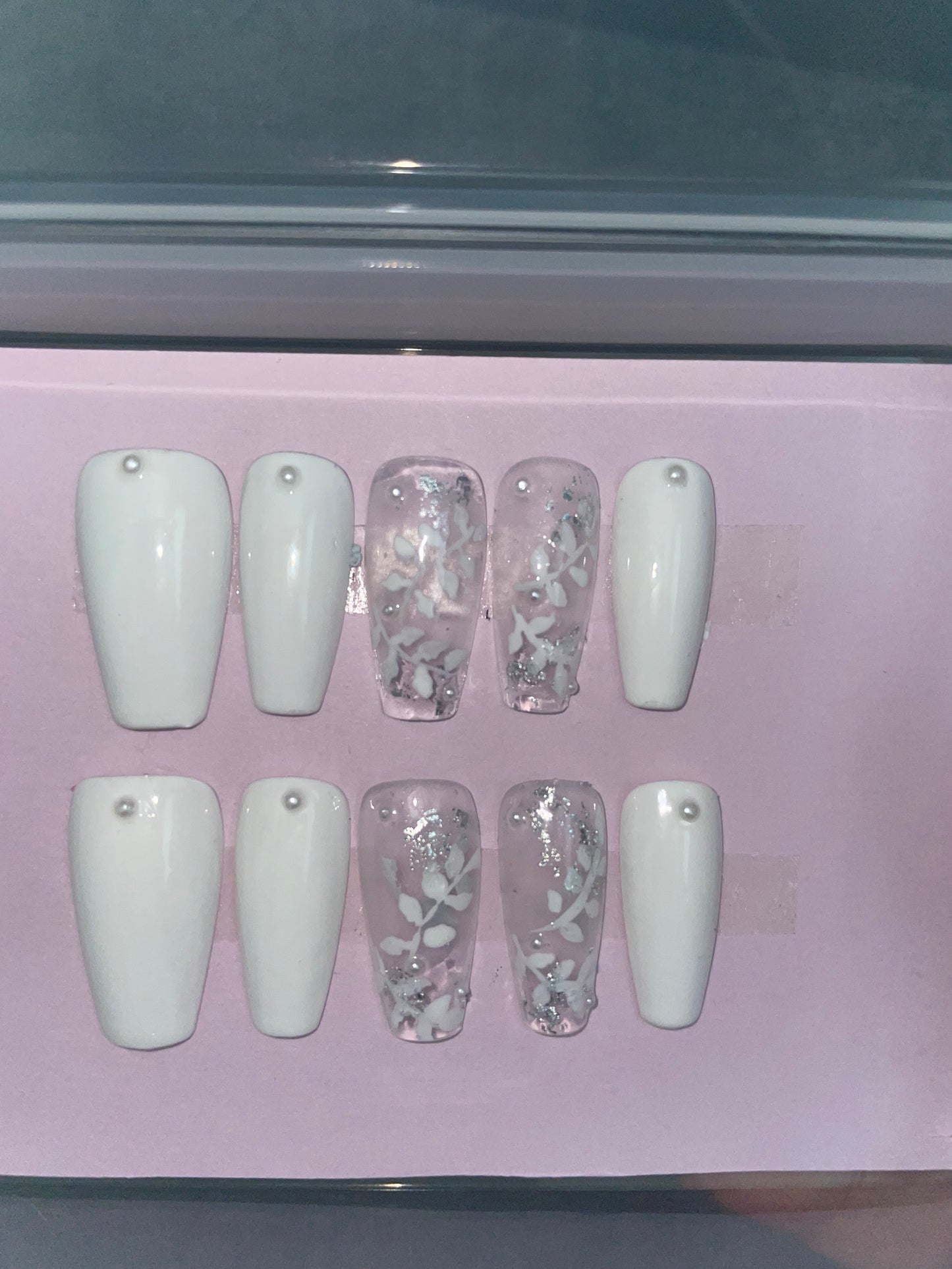 Medium coffin Pearl white press on nails