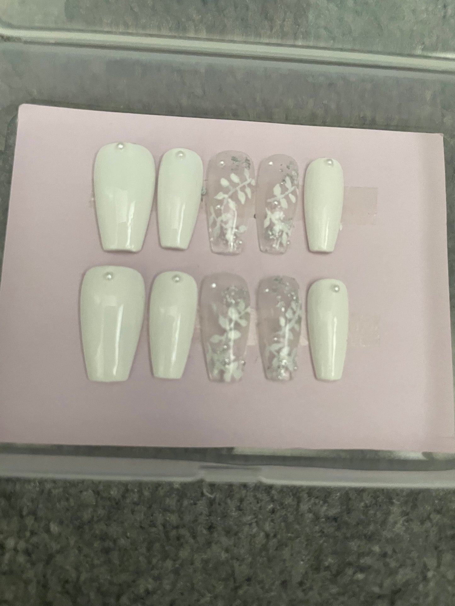 Medium coffin Pearl white press on nails