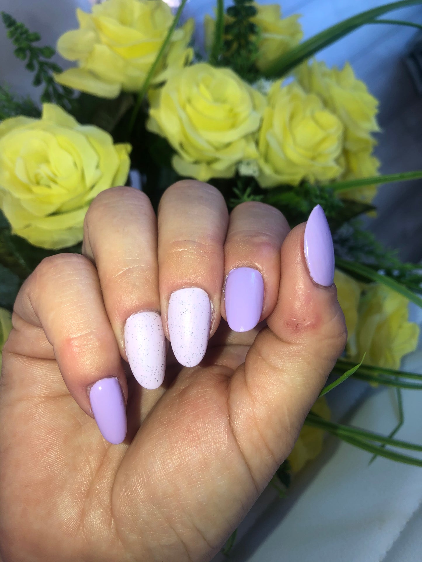 Short round lavender Press on nails