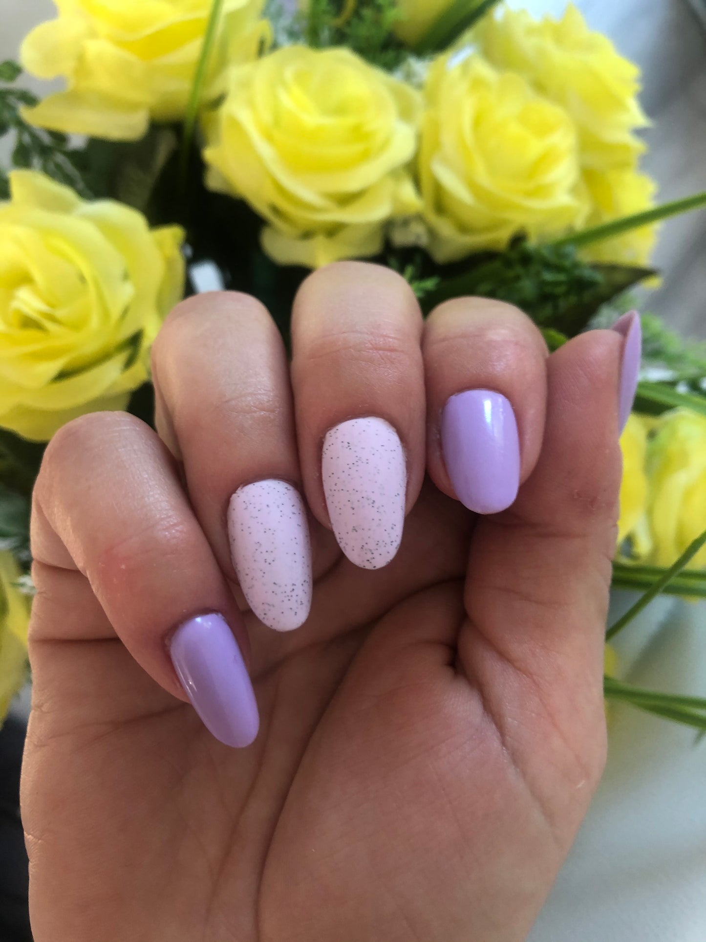 Short round lavender Press on nails