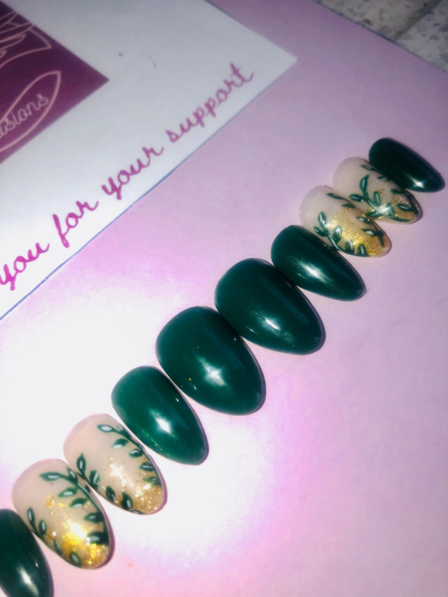 Short Round green with handpainted nail art press on nails